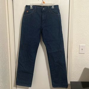 NEW WRANGLER® FR FLAME RESISTANT ORIGINAL FIT JEAN IN PREWASH NEVER WORN 32Wx32L